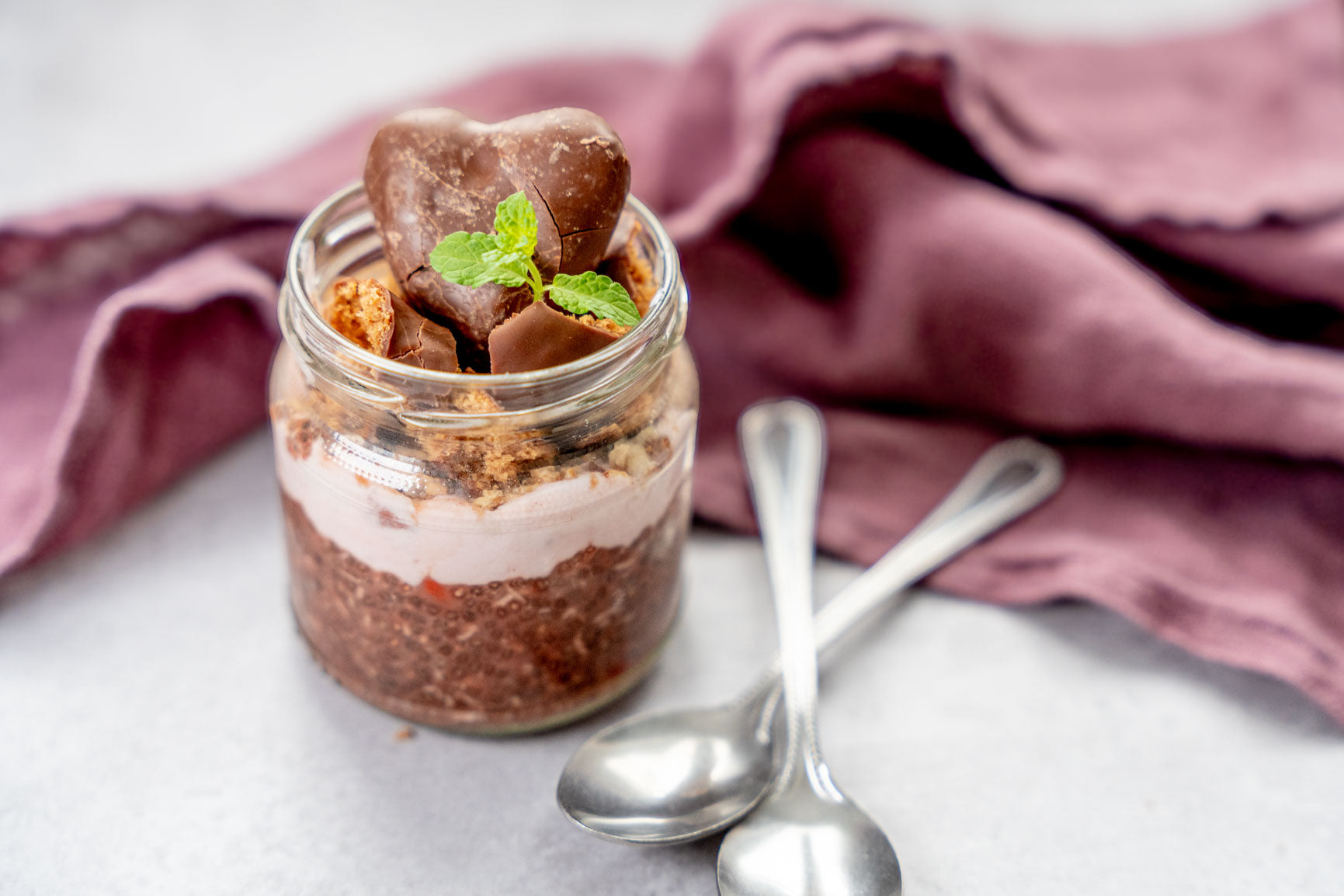 Pink Superfood Chia Pudding - Weihnachtsedition